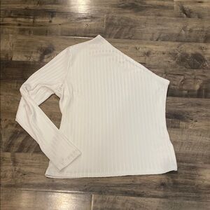 By Anthropologie White Asymmetrical Women's Top One sleeve Ribbed Large
